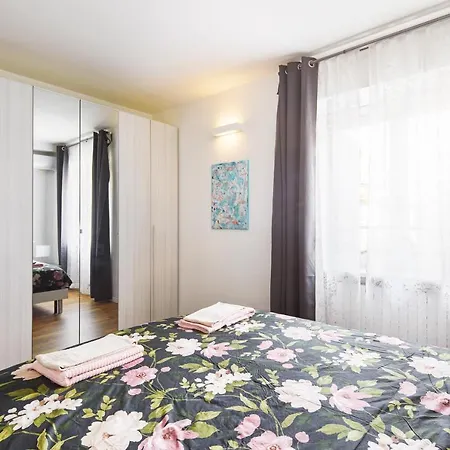 House Navigli In The Heart Of The Naviglio Grande Apartament Mediolan